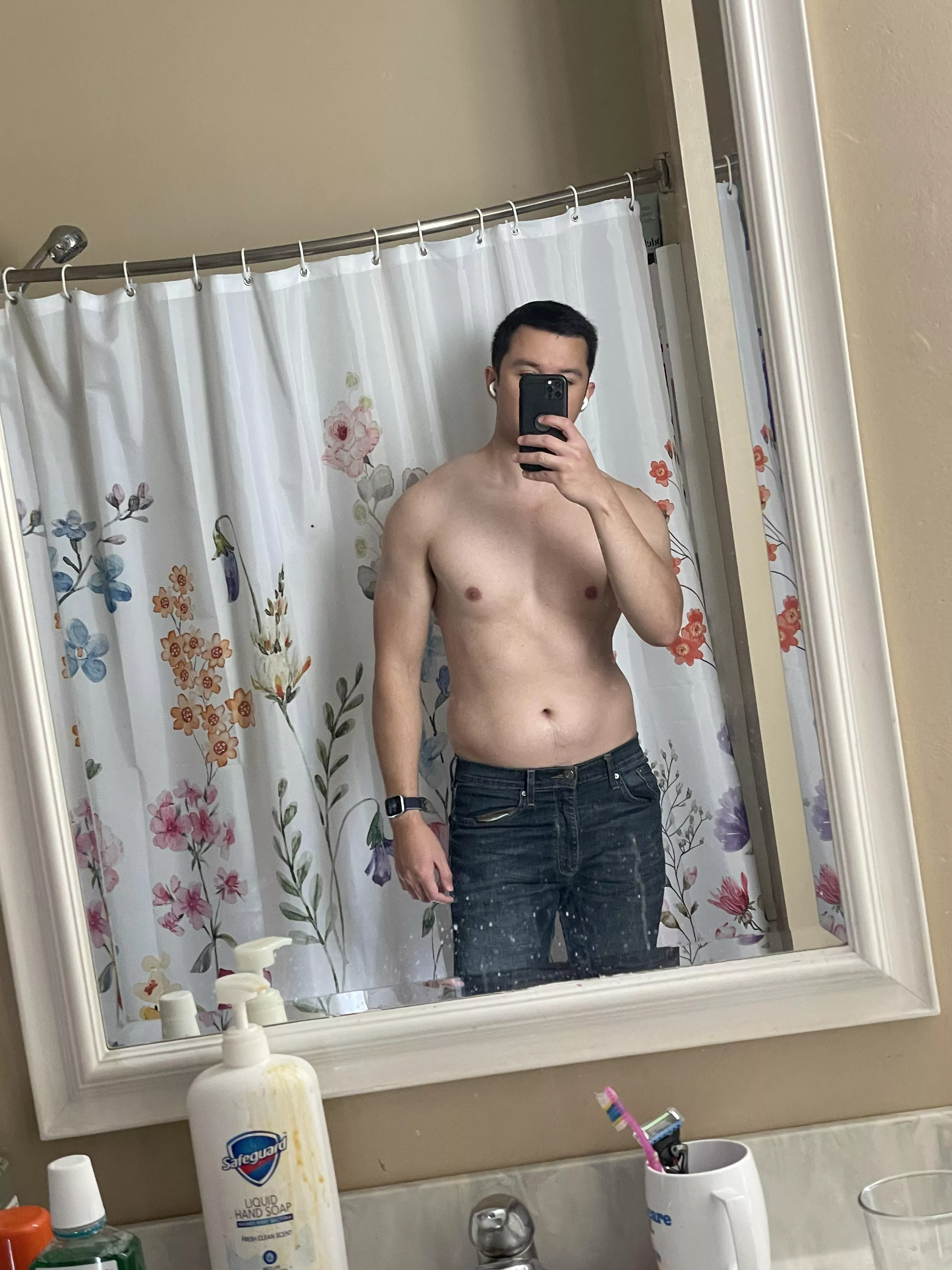 Happy Friday. . . wyd tonight?