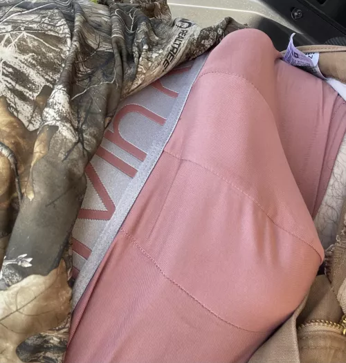 He trying to break out😜