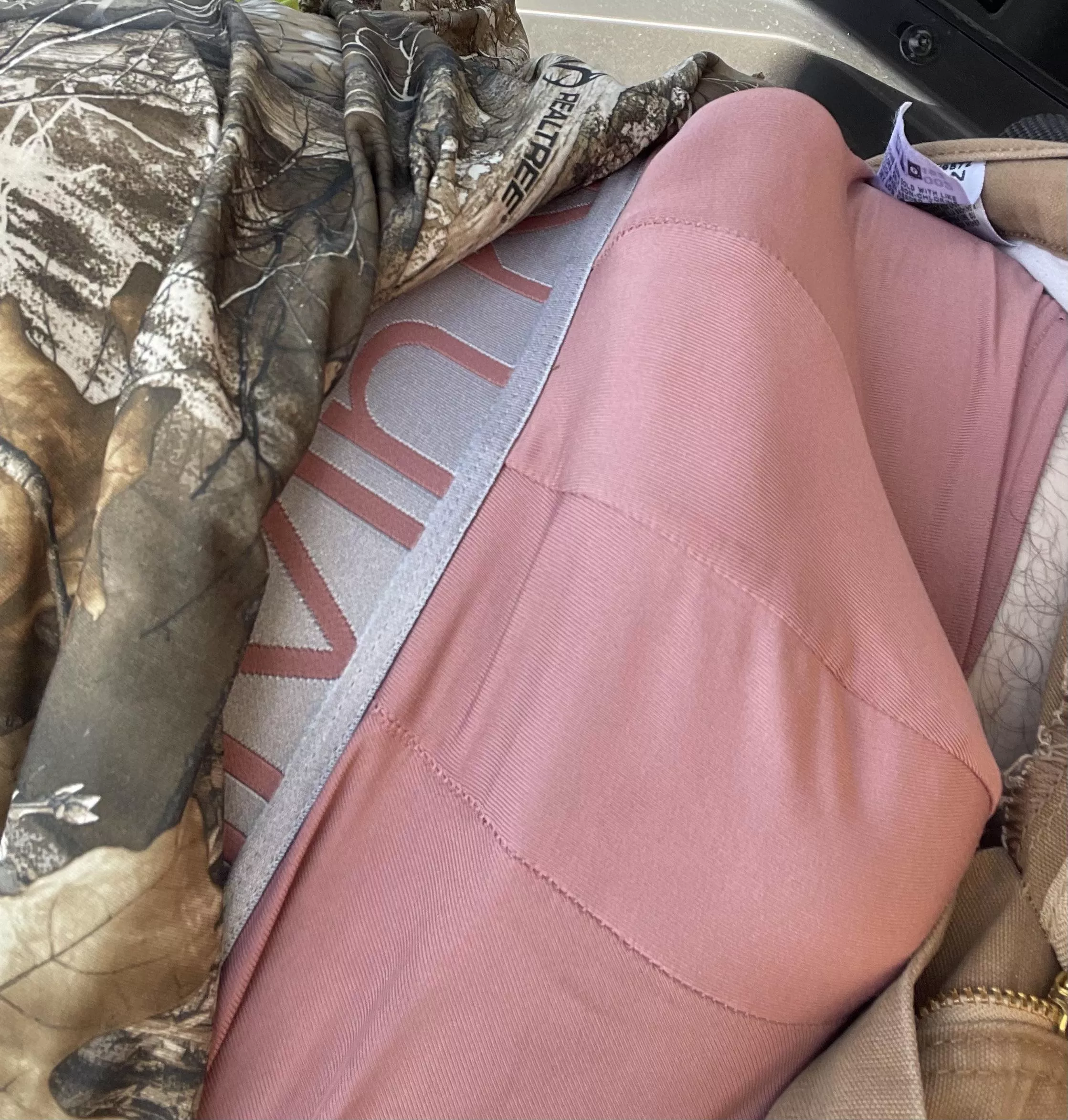 He trying to break out😜