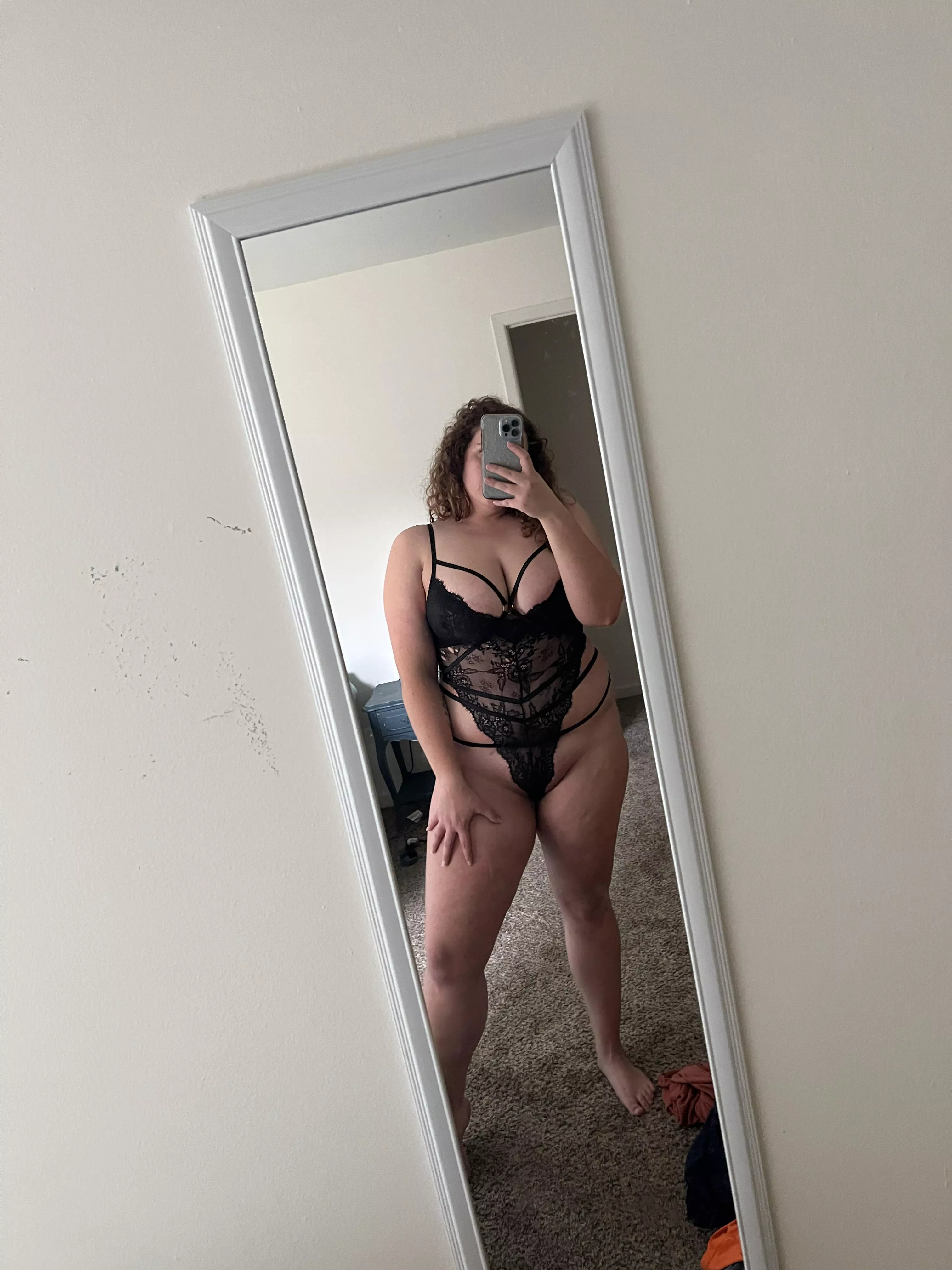 How do we feel about this lingerie? Wanna see more? Check out my fansly and only fans😘