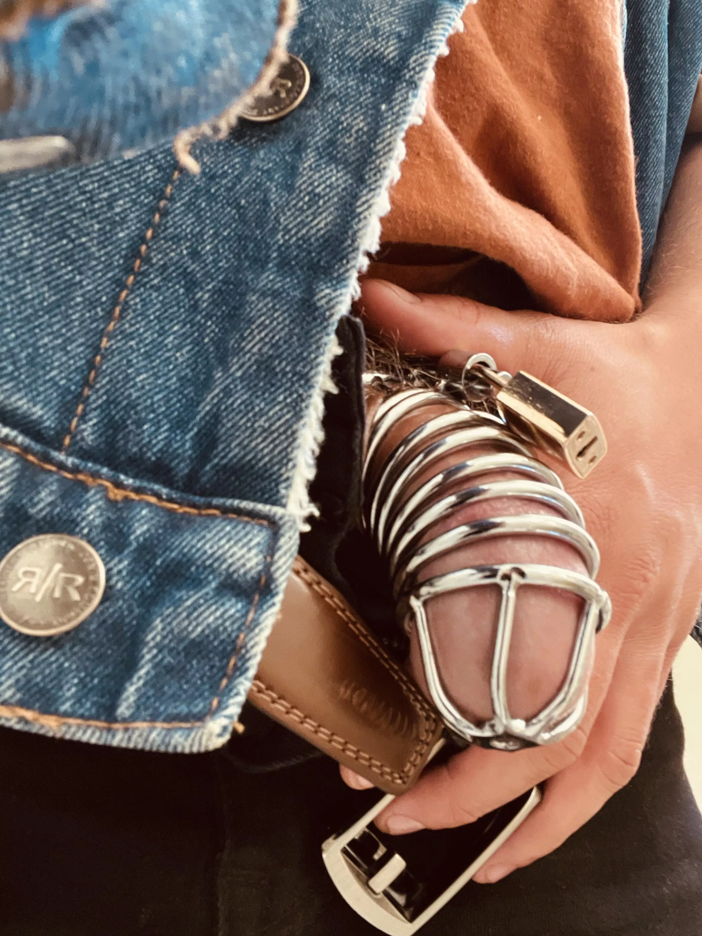 I love this photo of me locked up 💯 that is all, thank you 😇