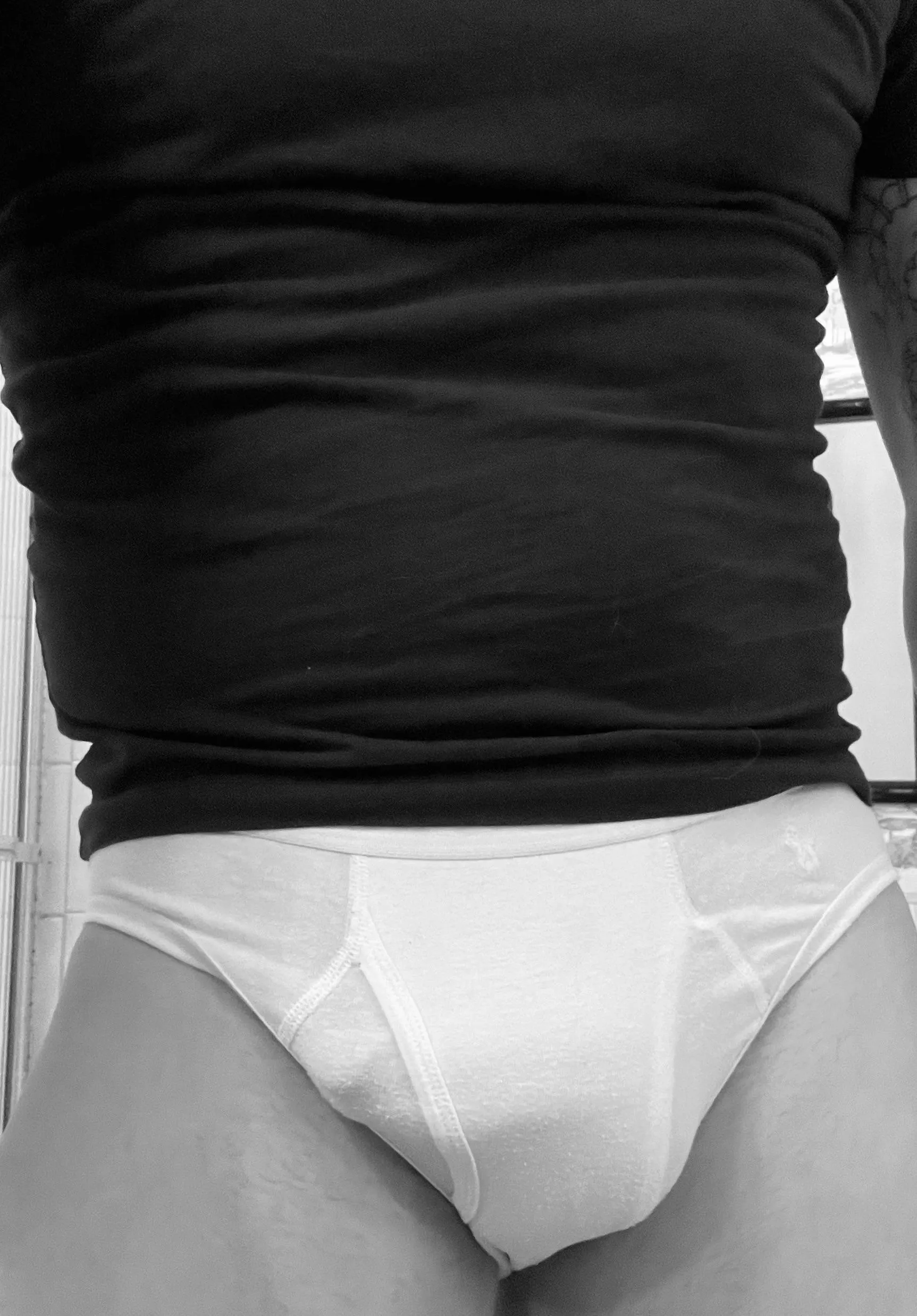 I love when you can see the print of my floppy dick through my briefs