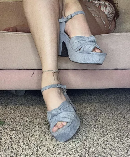 If you can take these off without using your hands, I owe you a surprise 😉