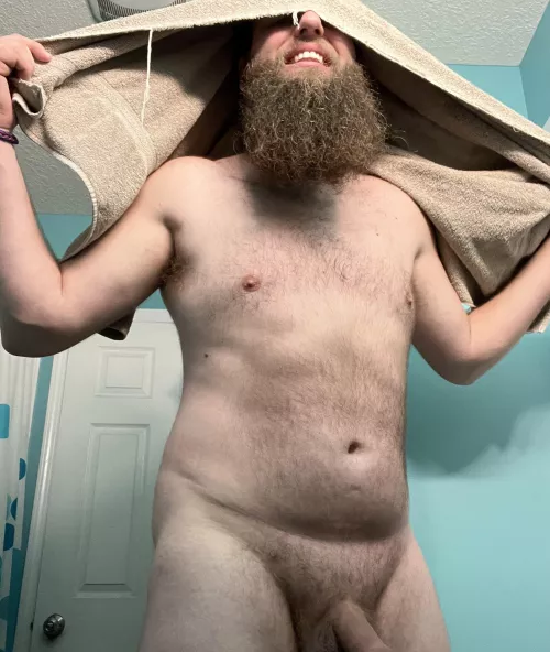 Just a 🐻 drying off. 🤭🤭