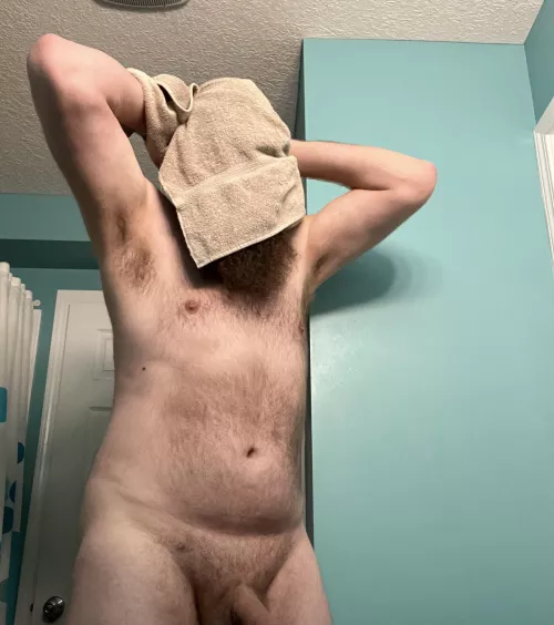 Messing around with the towel haha. 😎🤭