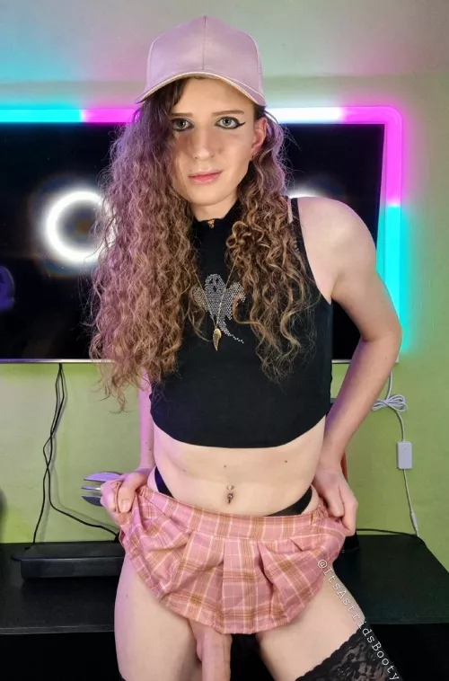 Oopsie, didn't mean to 'hang out' like this 🤭😉💕