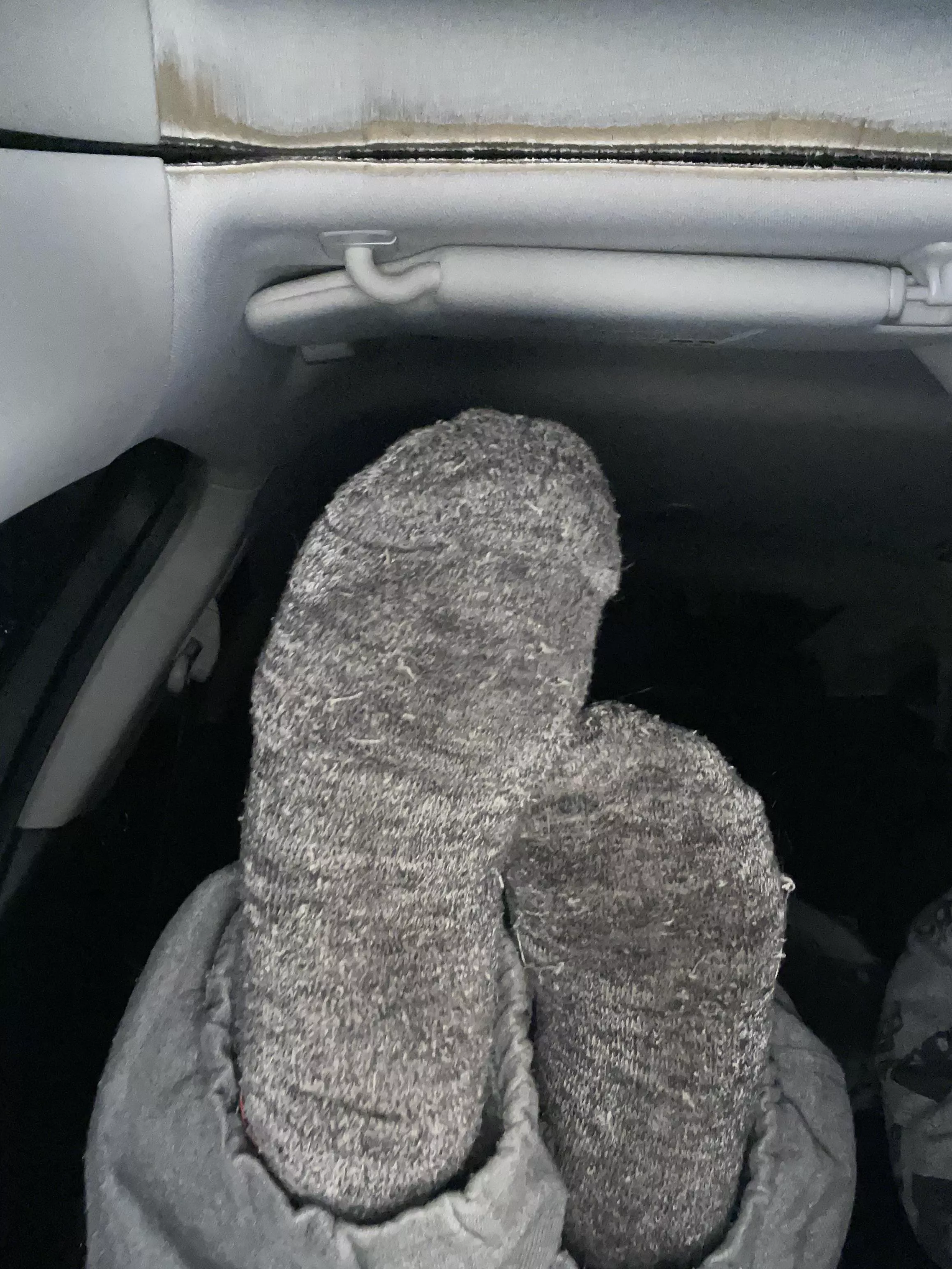 Sweaty and stinky 🥵 who wants a sniff?