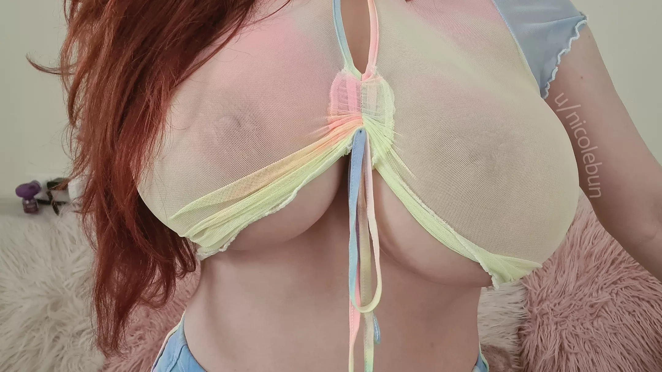 This top never stood a chance against my titties😳