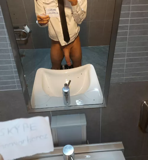 wait woman and couple