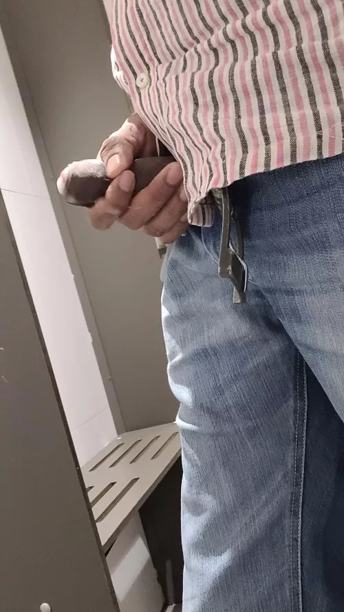 Wanked in a public shower door open