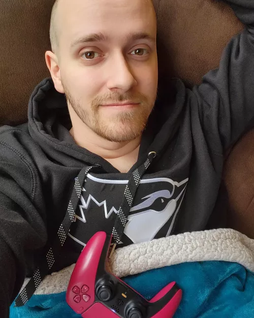 Weekend plans: gaming while wrapped in my fleece blanket