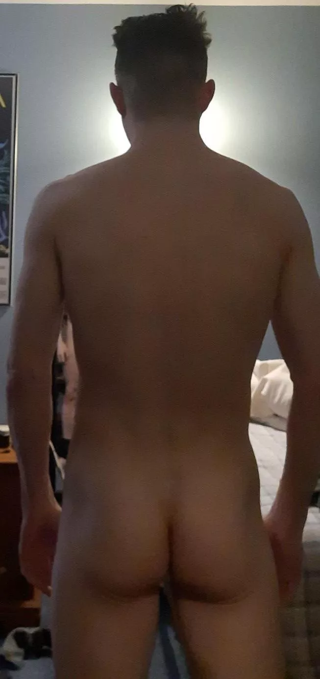 wouldn't mind getting balled b4 bed.