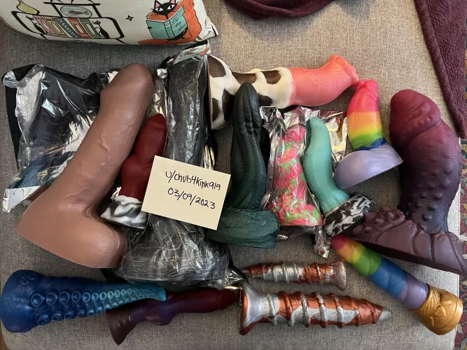 WTS (US/CAN) Misc. Bad Dragon, Weredog, Phreak, other toys. Details in comments.