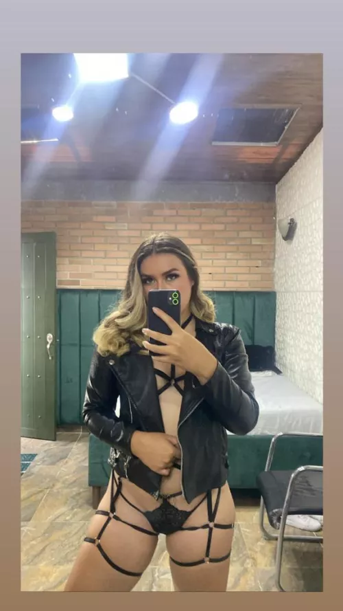 you would like to play with me?