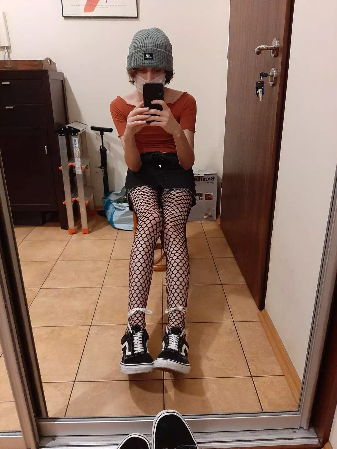 Your local kitten^-^