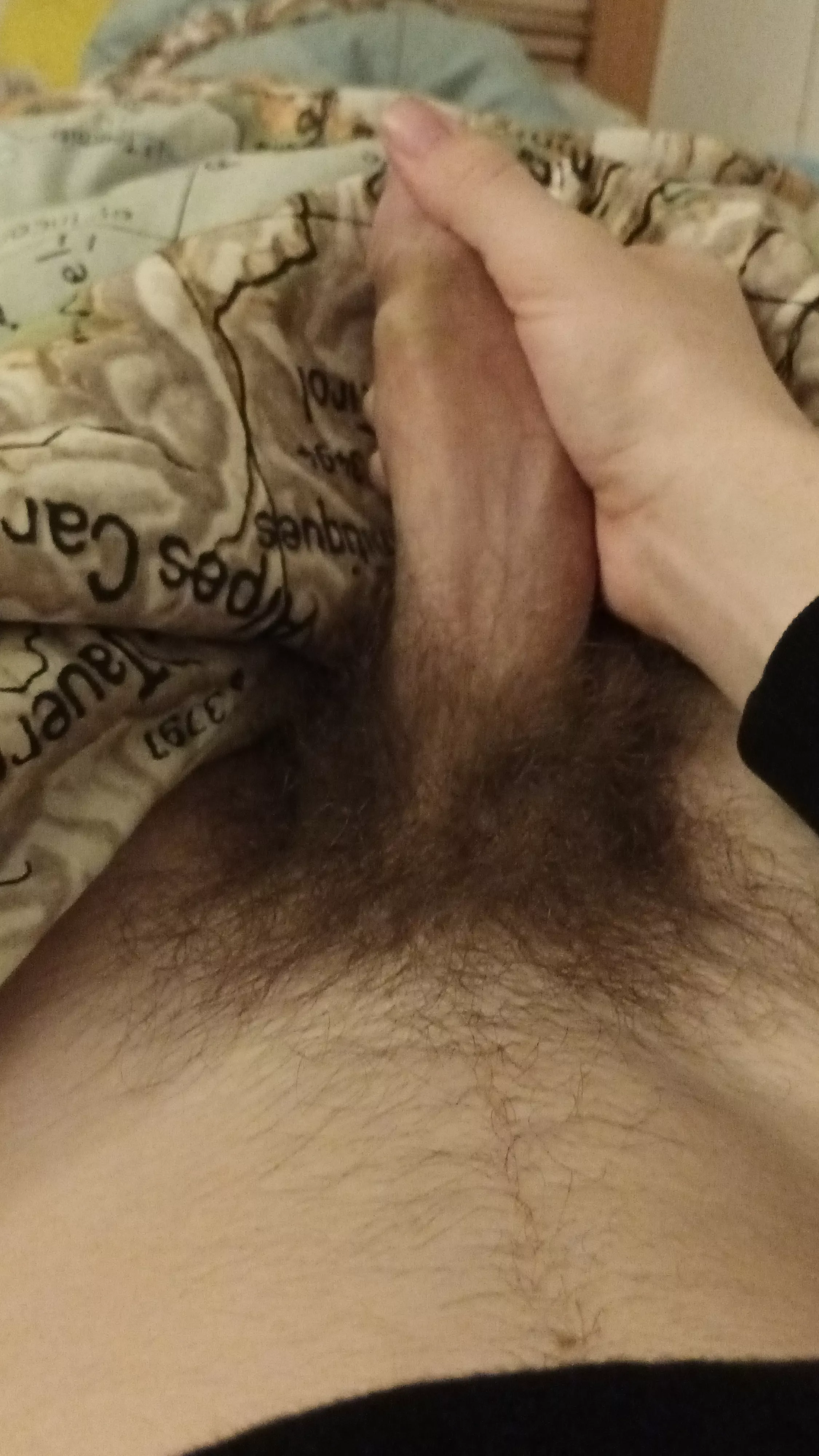19us with a big Dick verbal ++ hairy dadbod++ the older the better;) snap is srendask