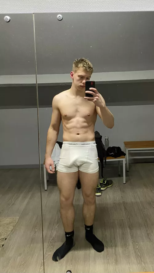 Being soft in the gym be like