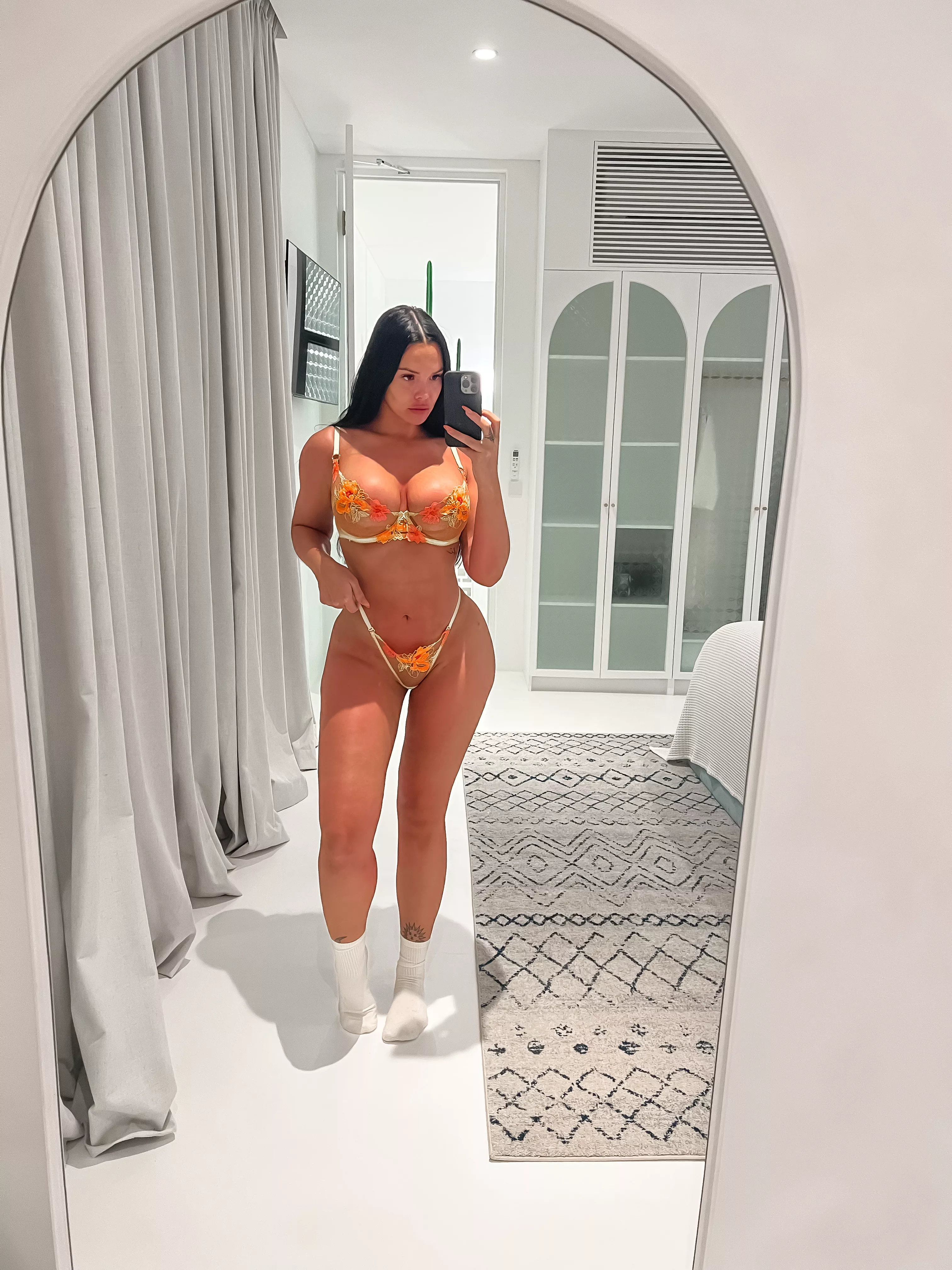 Cancel your plans tonight and have me tonight instead