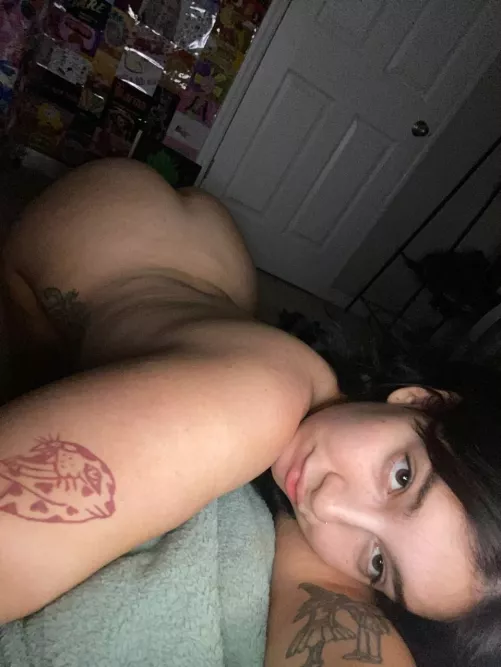 Do you do dirty things to me while your boyfriend is away?❤️