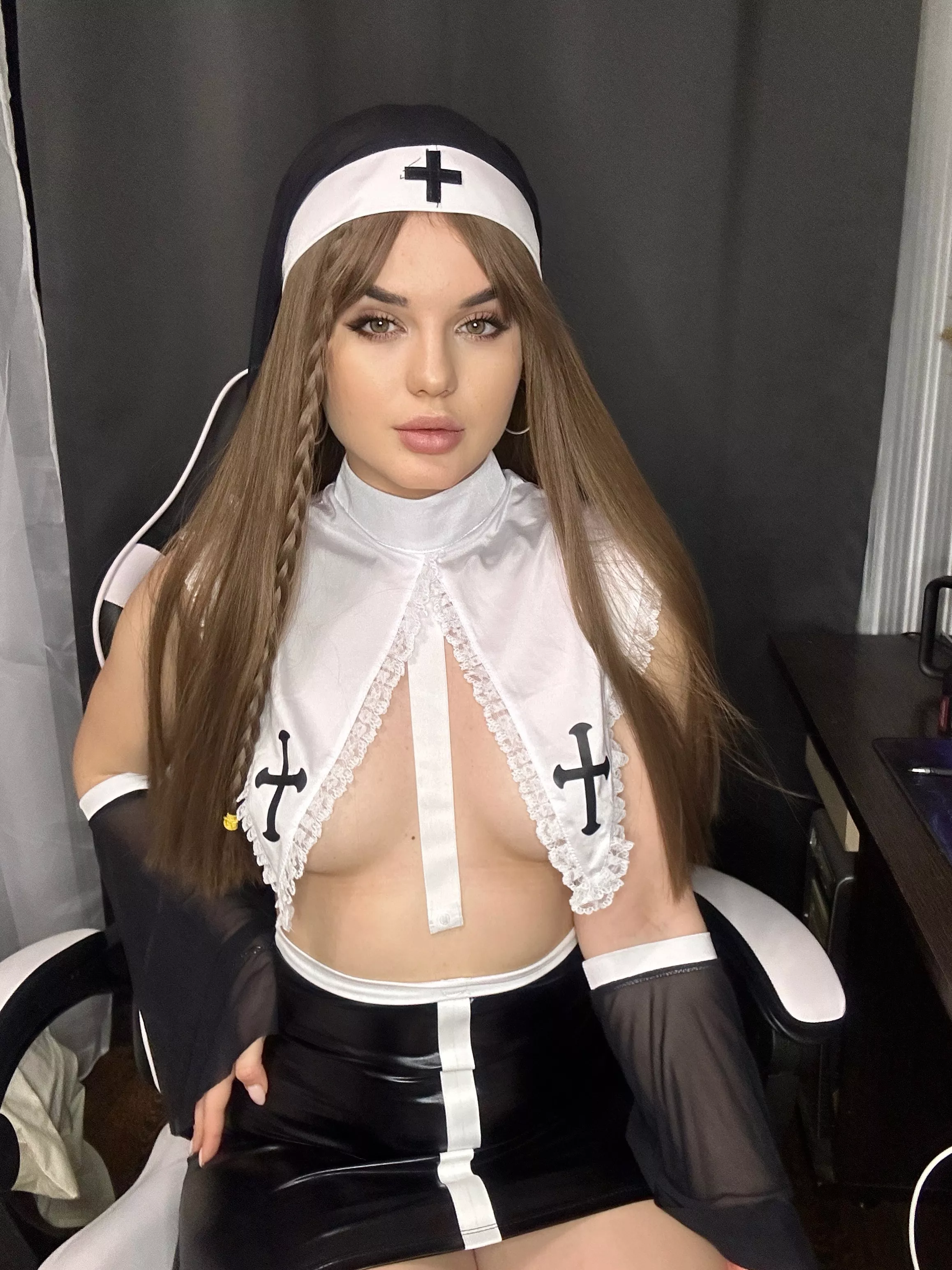 Do you like costume games?