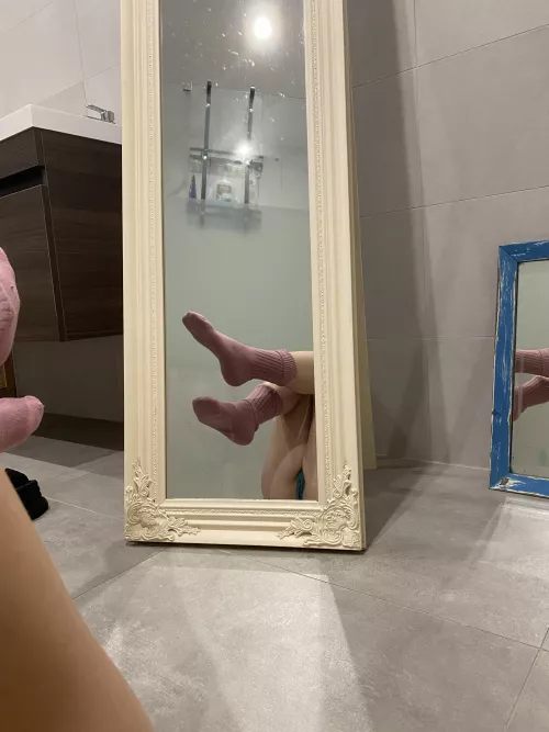 Do you like long socks ?🤤😏