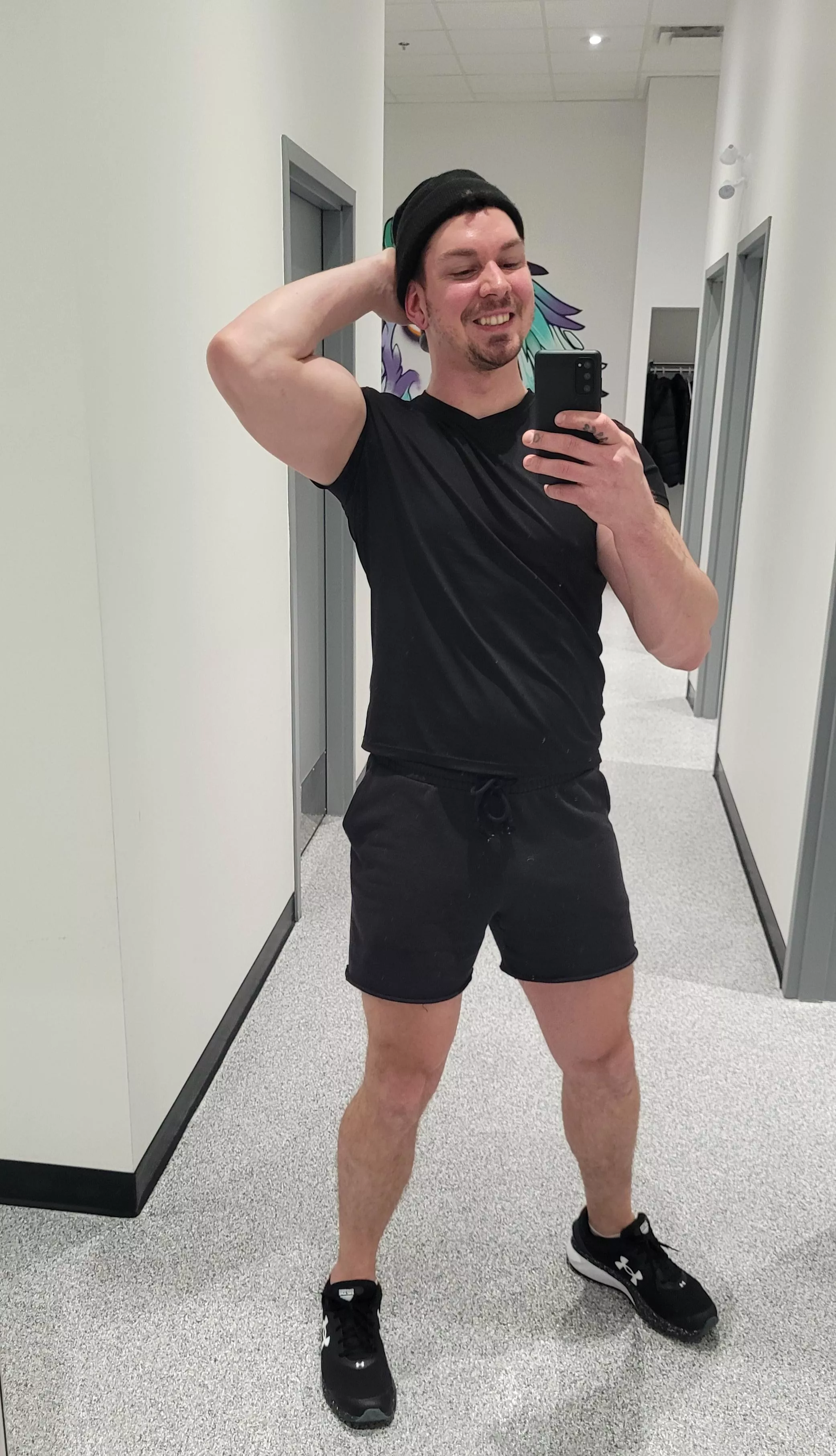 Happy friday y'all!! I hope that everyone has a lovely weekend ☺️