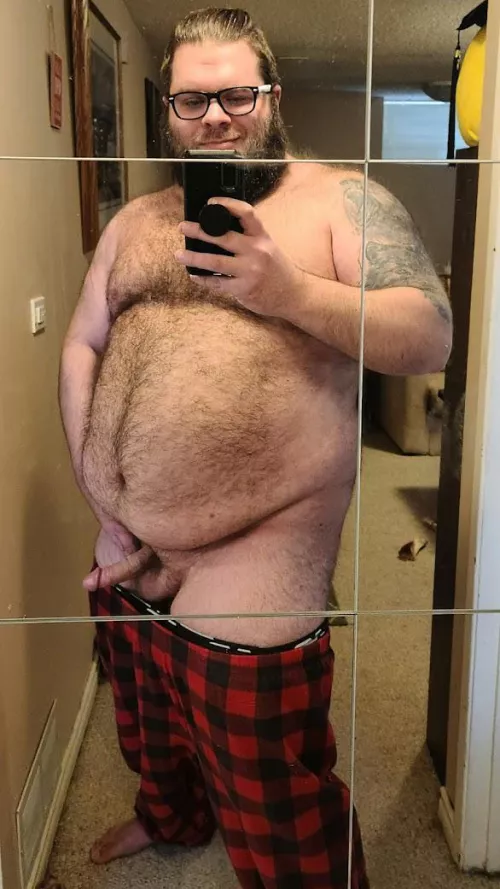 Happy Saturday boys! Hope ya'll got some hot plans for tonight, and if not, maybe I can be those plans 😏