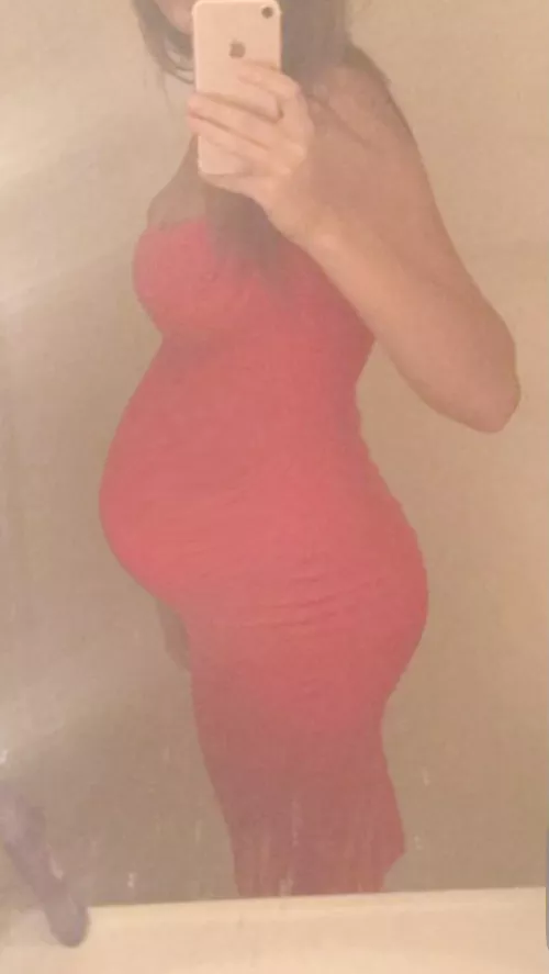 I kind of like the way men look at me while I’m like this. I would never wear this dress out in public. It would be quite distracting.