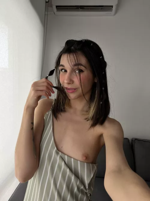 I love when they play with my nipples, it makes me happy!