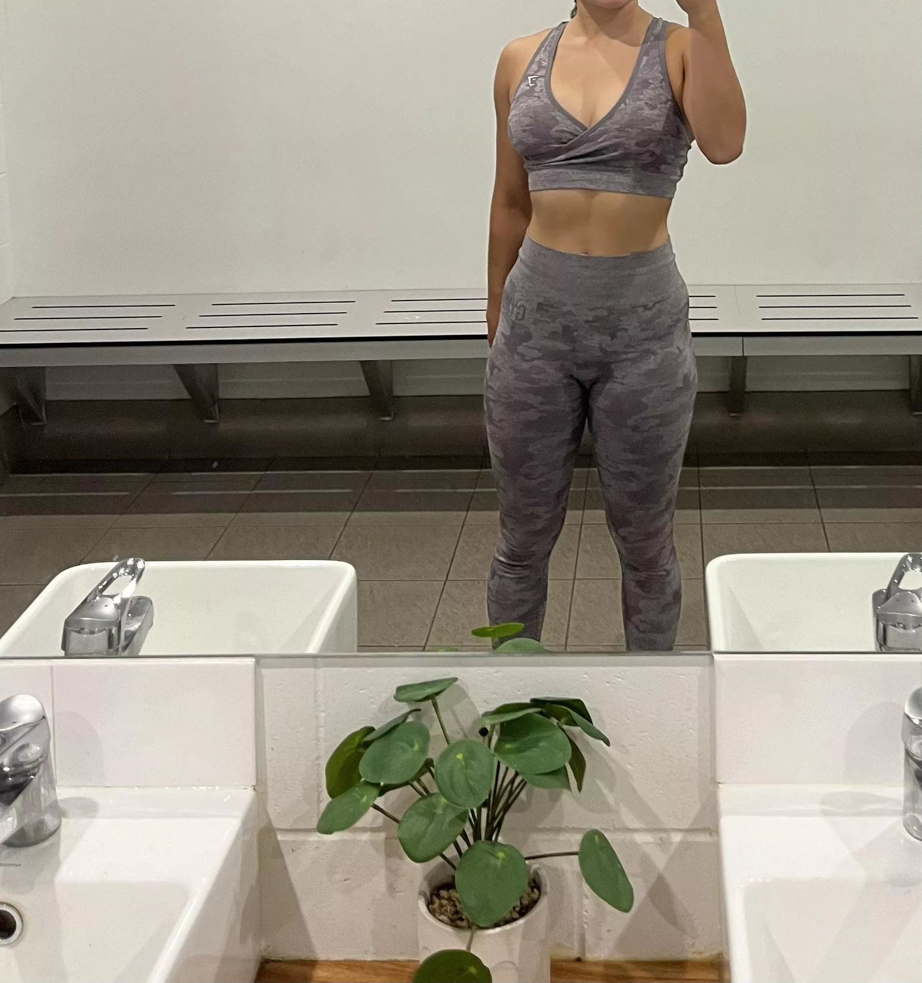 It fits so nice on my thighs