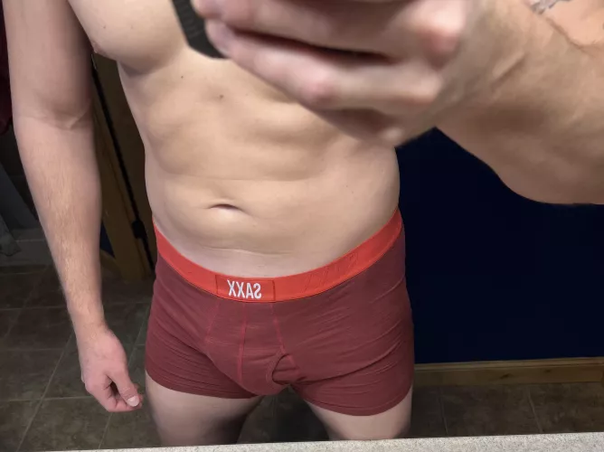 Right out of bed. Ready to hit the gym (M)