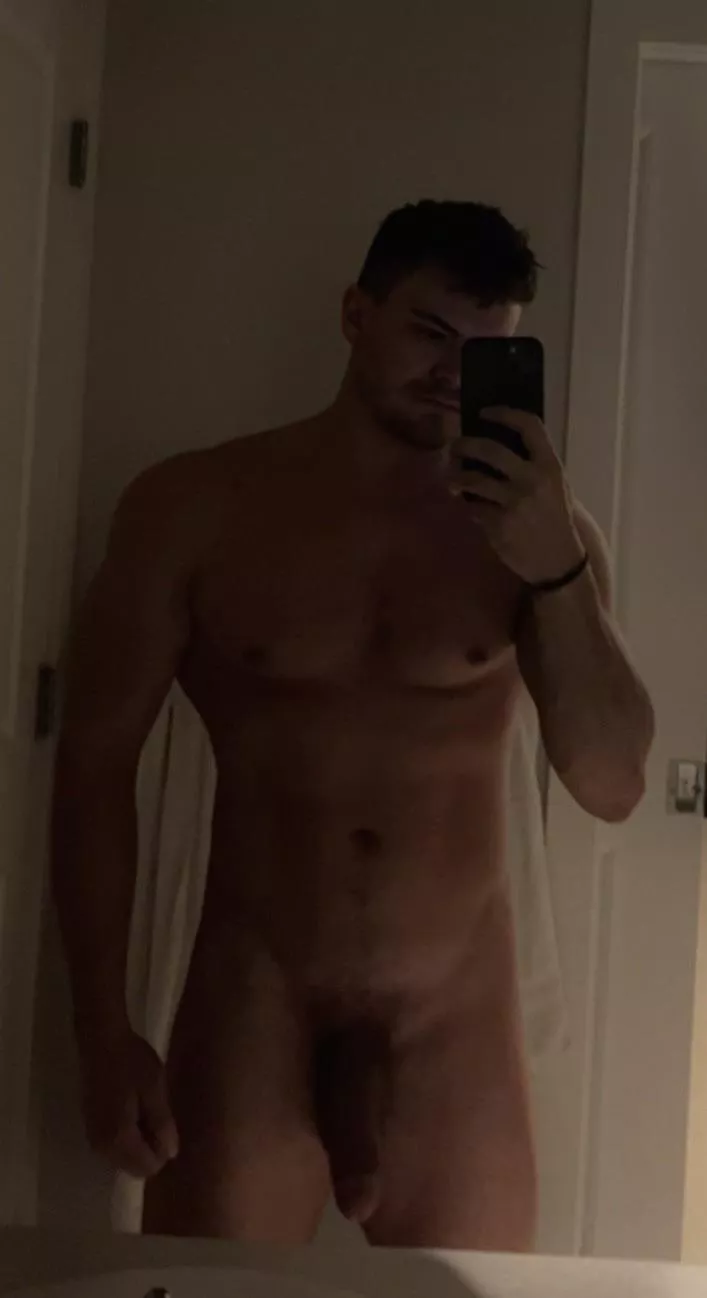 Something about this lighting…