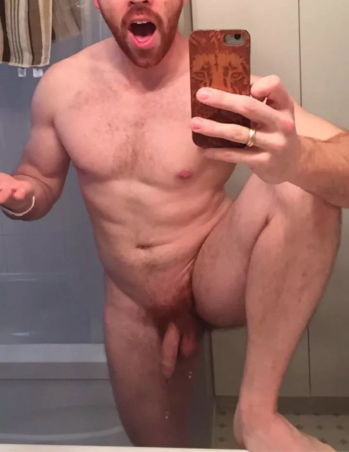 This bathroom comes with a counter top, perfect to bend me over and breed me 😘