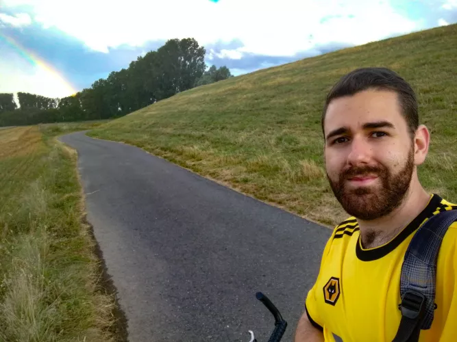 tried to chase the rainbow🌈🚲