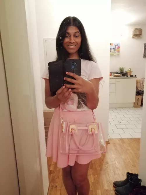 Who likes Indian trans girls