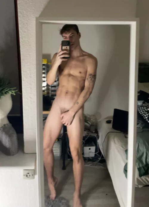 Why get a boyfriend when you have me