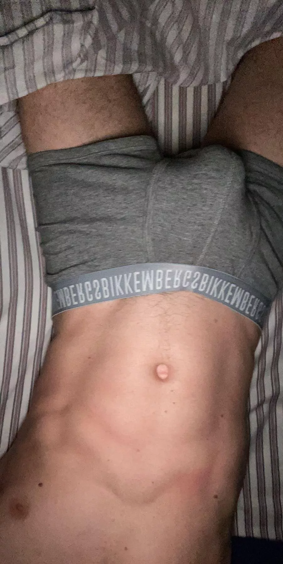 22 muscle dom top lf twinks and fit/skinny boys. Snap: mattk2024, obedient +++ younger ++