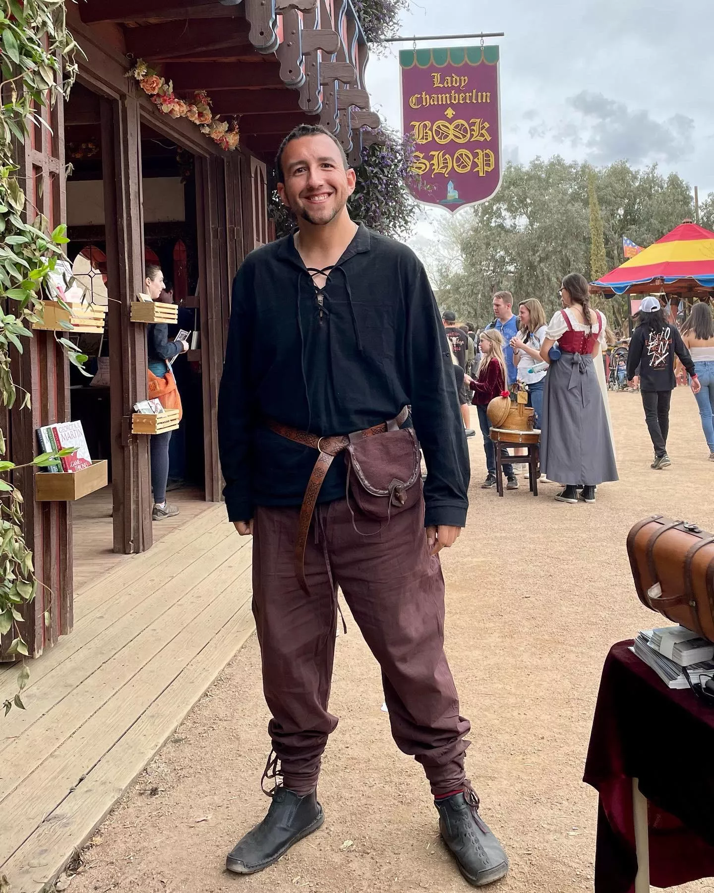 Any love for a Renaissance man? 😋⚔️🐉