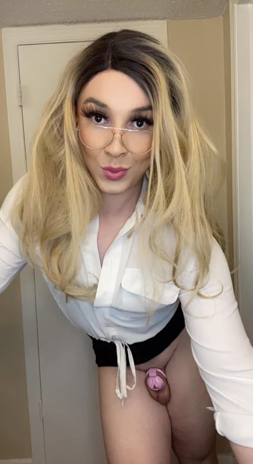 Anyone hiring a secretary? 🔐💕