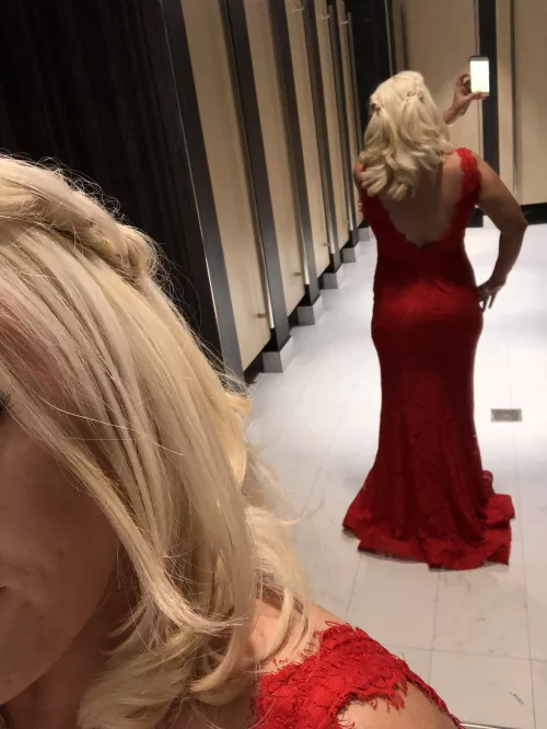 Back when I was blonde — I cheated on my hubby with his commanding officer at his Ball 🍑🍎😱