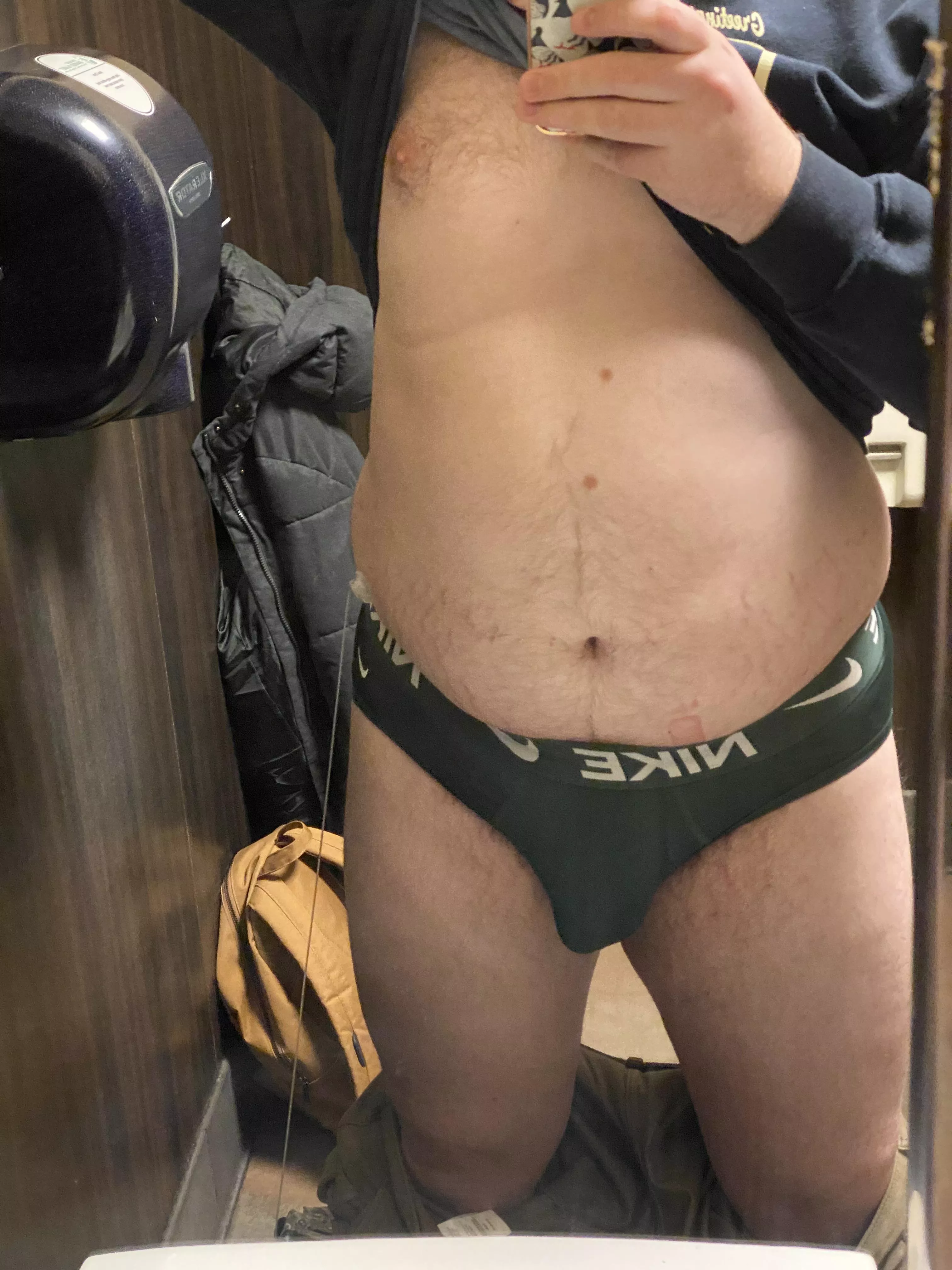 being over-caffeinated makes me horny 🥴