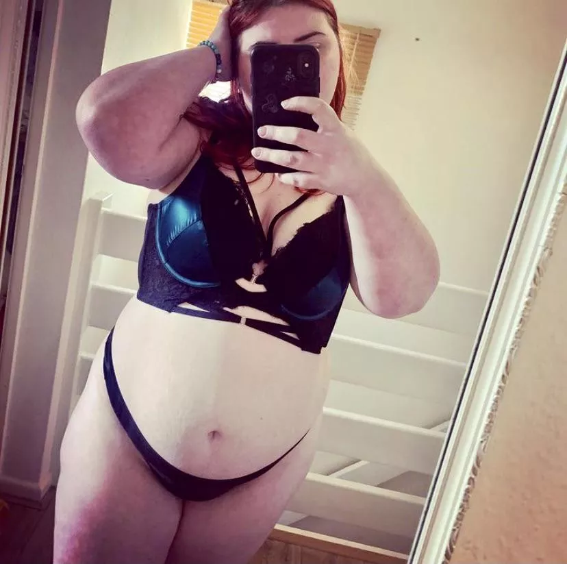 Come join me for Sunday cuddles 😘