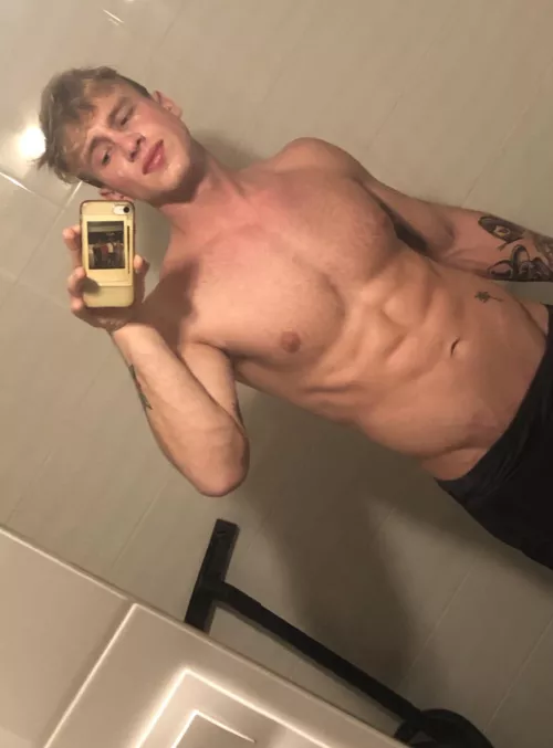 Don’t mind that moisturizer on my cheeks