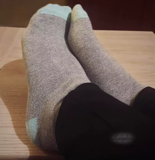 [Female] cute socks, sexy attitude 💙
