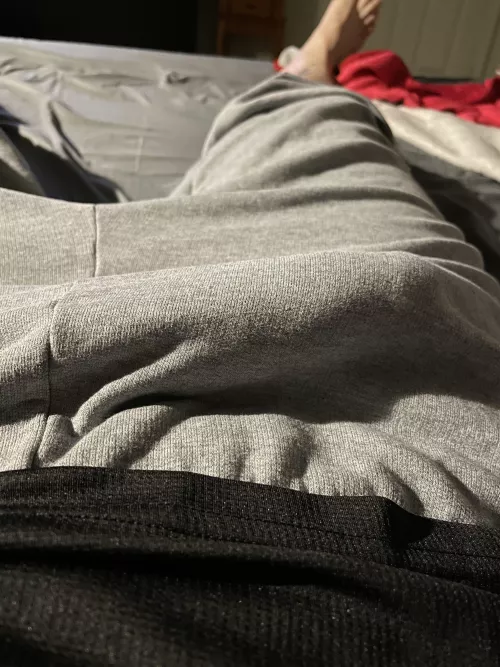 Grey sweats anyone?