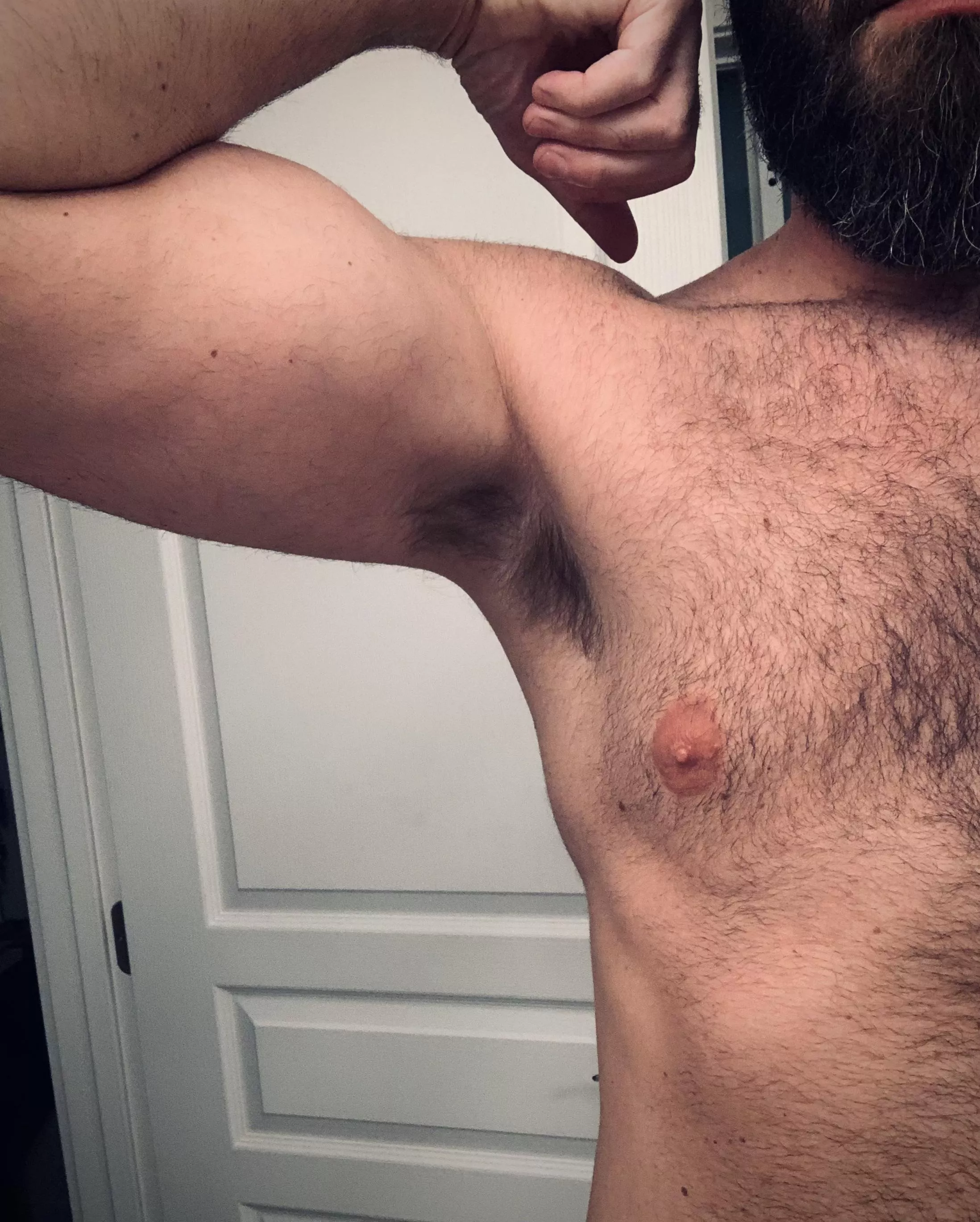 Haven’t posted my armpits before. 🤔