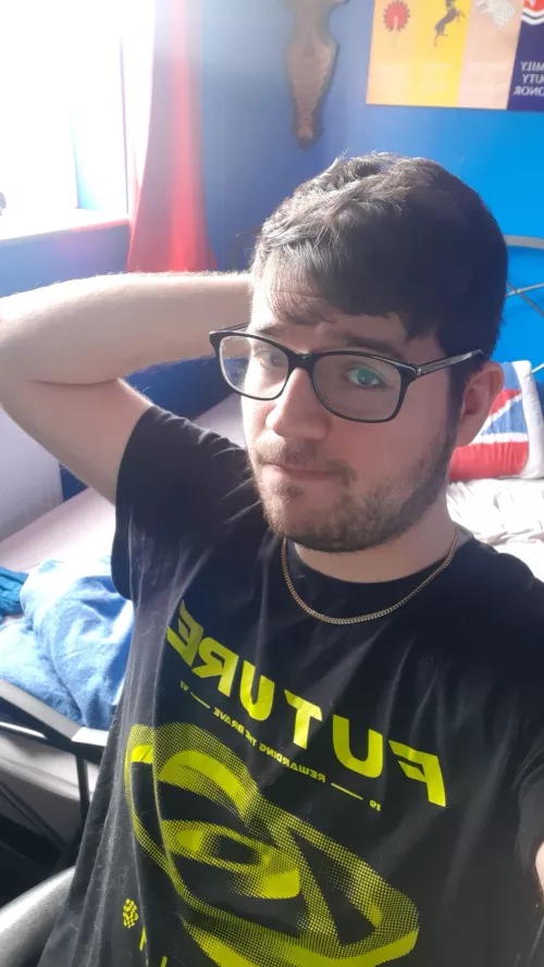 Im off work with stress boyos so imma play some crusader kings 3. Hmu with some names to call my family