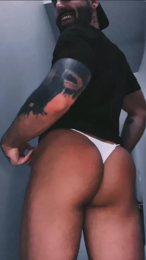 leg day done ☑️ 🍑💥