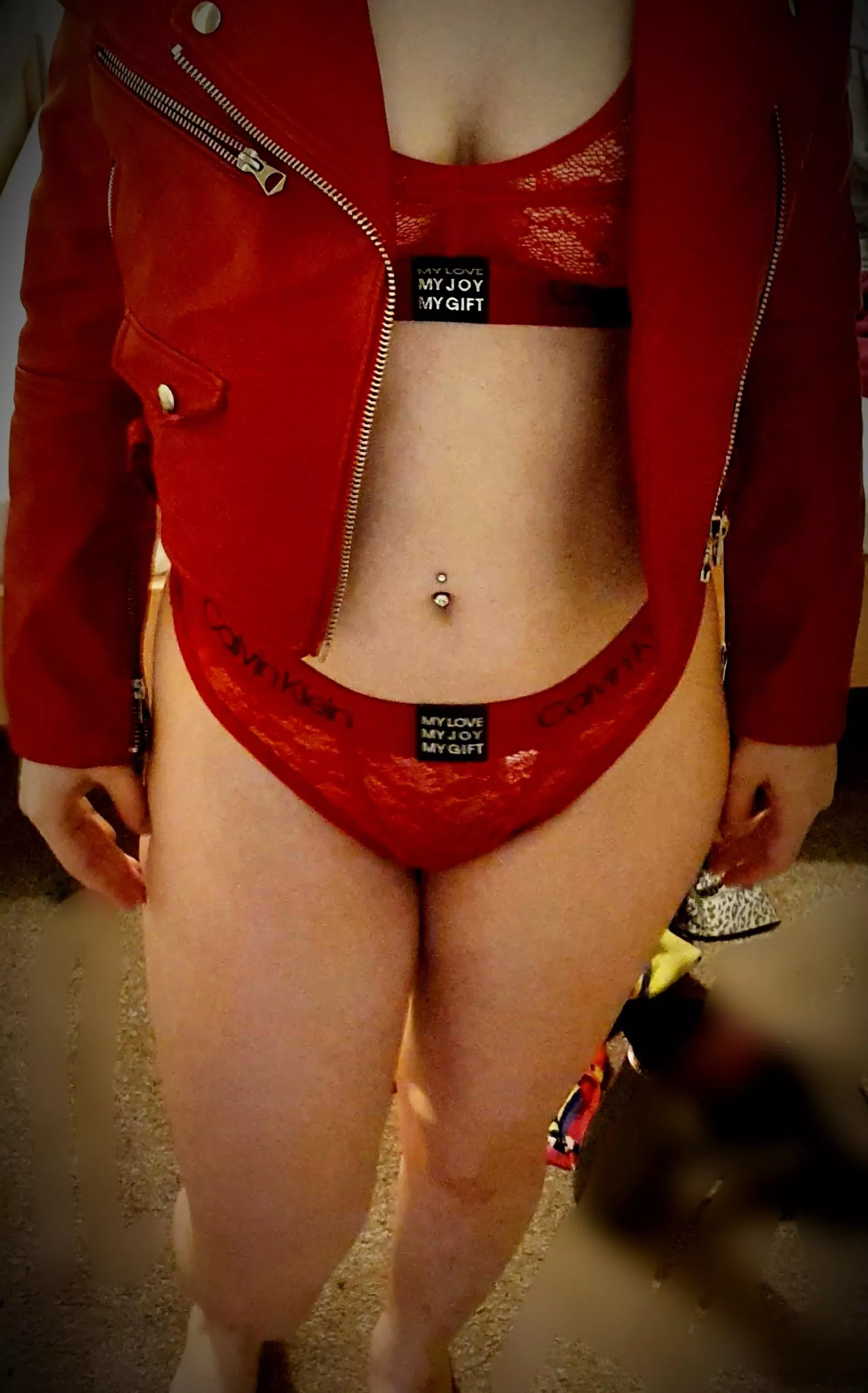 love this CK set 💄