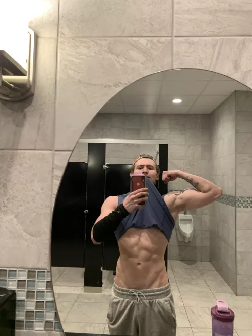 M20 trying to sell my body for good/bad🤔😫